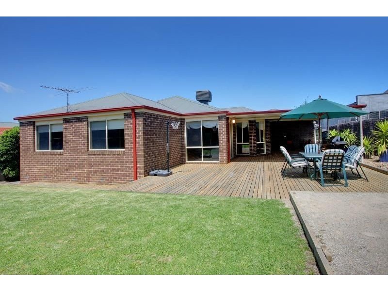 16 Netherclift Court, Mornington VIC 3931