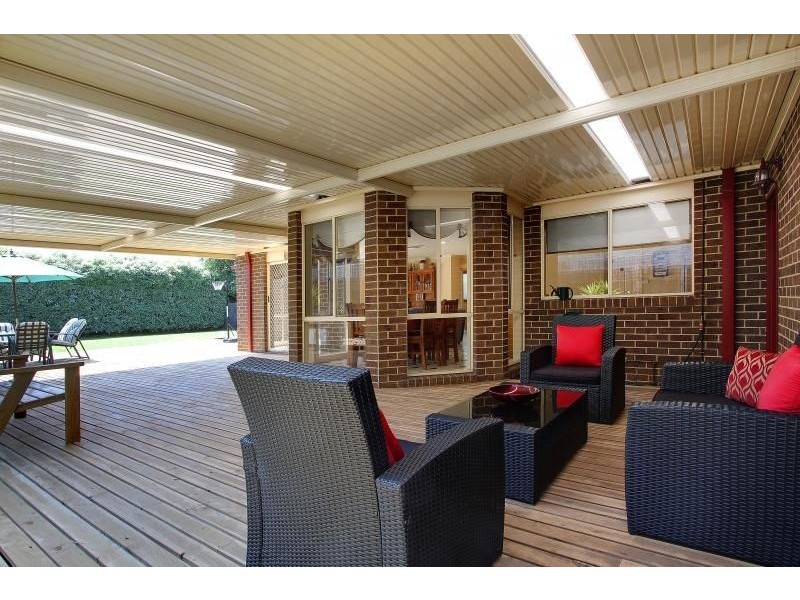 16 Netherclift Court, Mornington VIC 3931