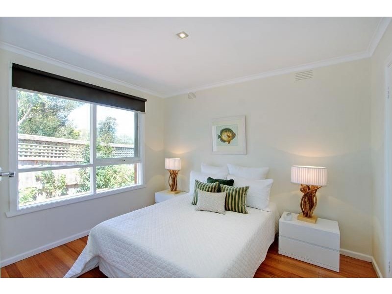 2/24 Bath Street, Mornington VIC 3931