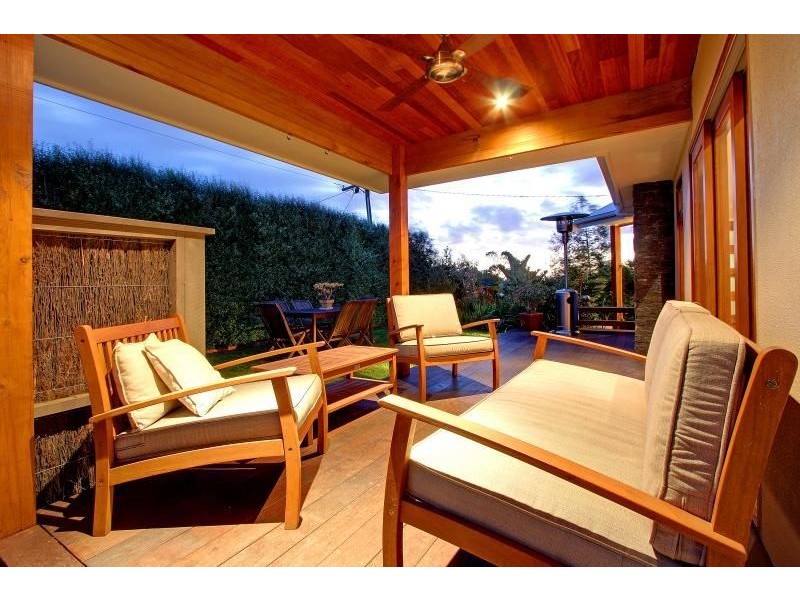 10 Iluka Pl, Mornington VIC 3931