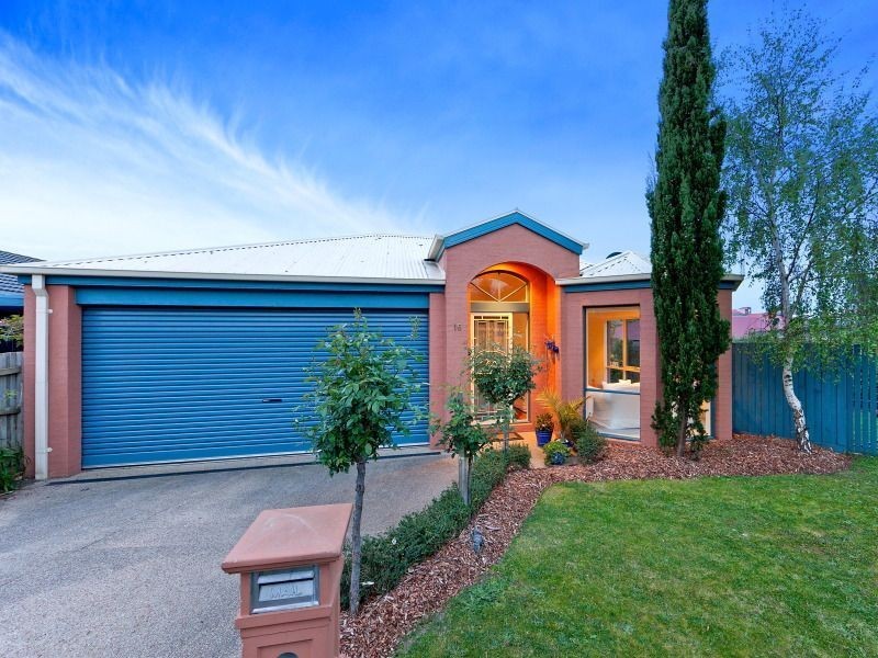 16 Lawson Court, Mornington VIC 3931