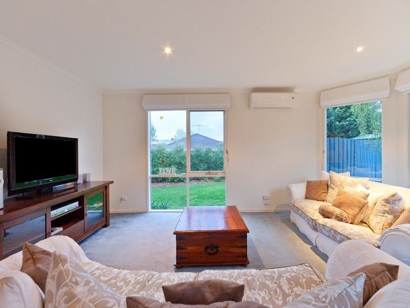 16 Lawson Court, Mornington VIC 3931