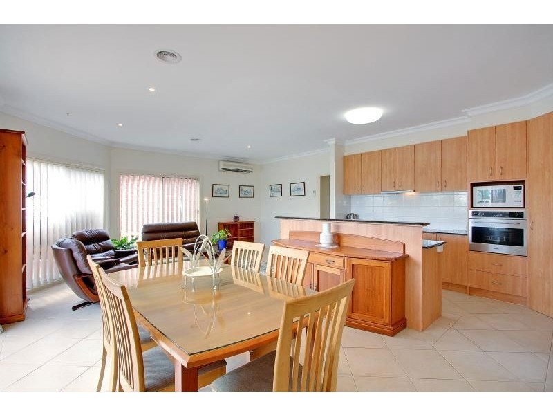 1/1 Haig Street, Mornington VIC 3931