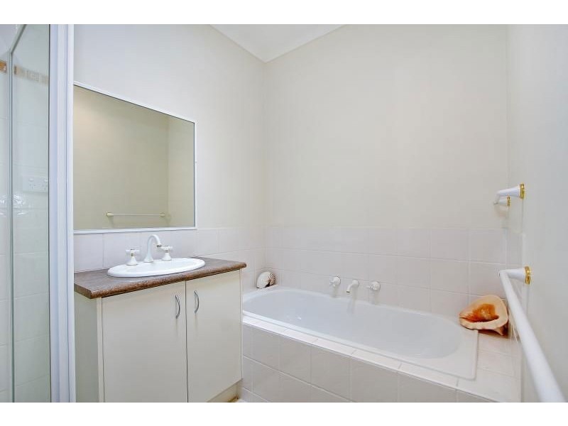 1/1 Haig Street, Mornington VIC 3931