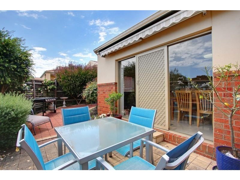 1/1 Haig Street, Mornington VIC 3931