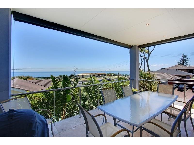 2 Northcote Terrace, Mornington VIC 3931