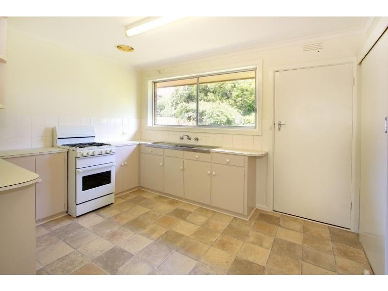 2/32 Tanti Ave, Mornington VIC 3931