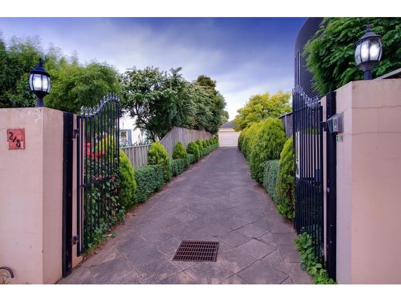 2/8 Balcombe Street, Mornington VIC 3931