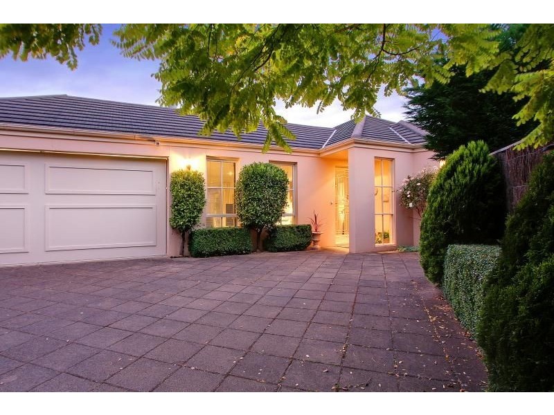 2/8 Balcombe Street, Mornington VIC 3931