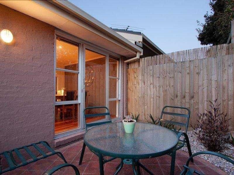 2/76 Herbert Street, Mornington VIC 3931