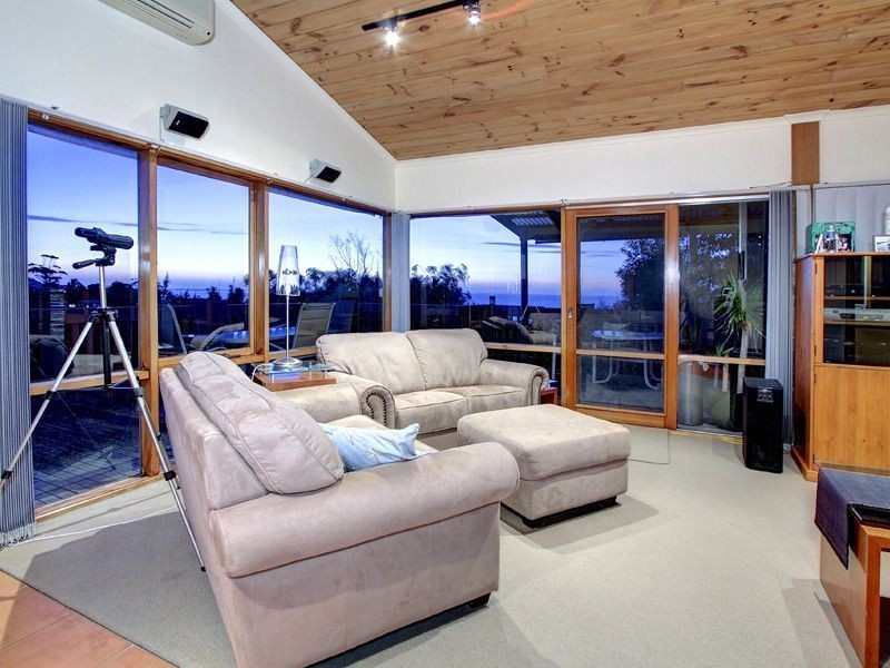 18 Fairbairn Avenue, Mount Martha VIC 3934