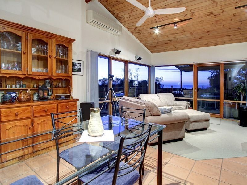 18 Fairbairn Avenue, Mount Martha VIC 3934