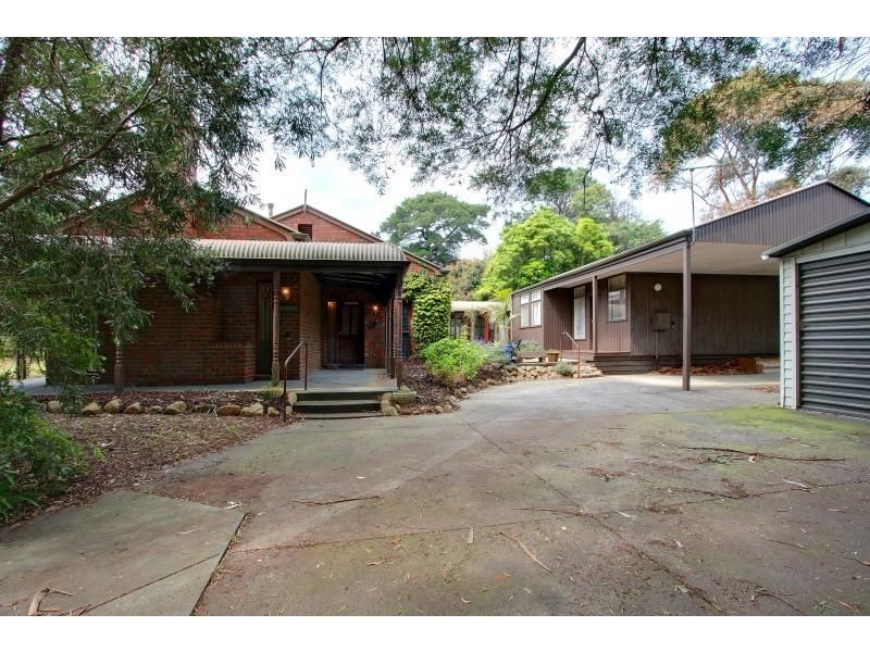 2-4 Irvine Ave, Mount Martha VIC 3934