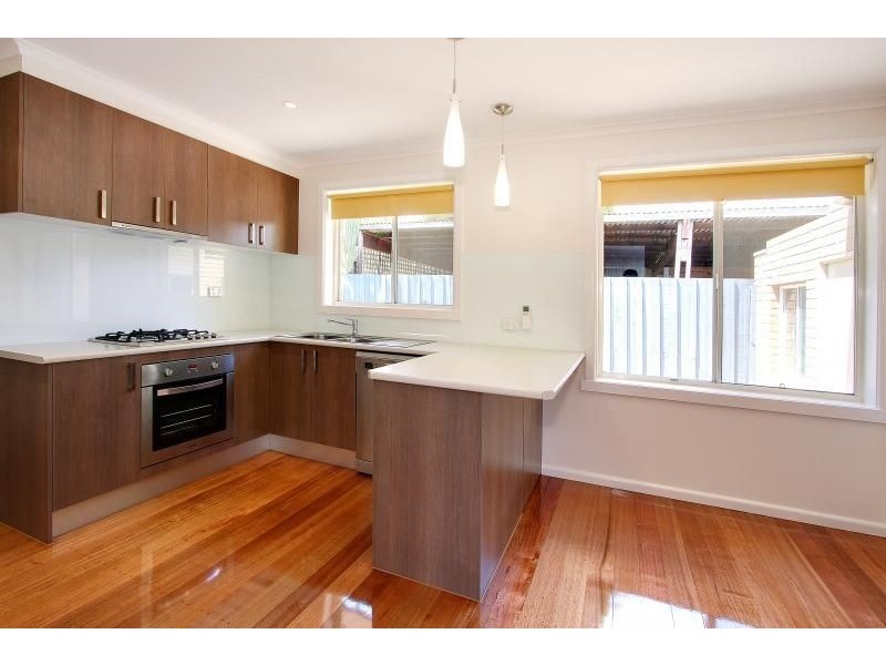 2/11 Wellington Street, Mornington VIC 3931