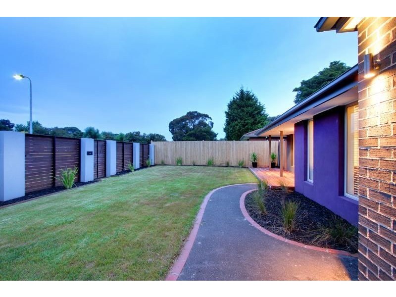 18 Hakea Drive, Mount Martha VIC 3934