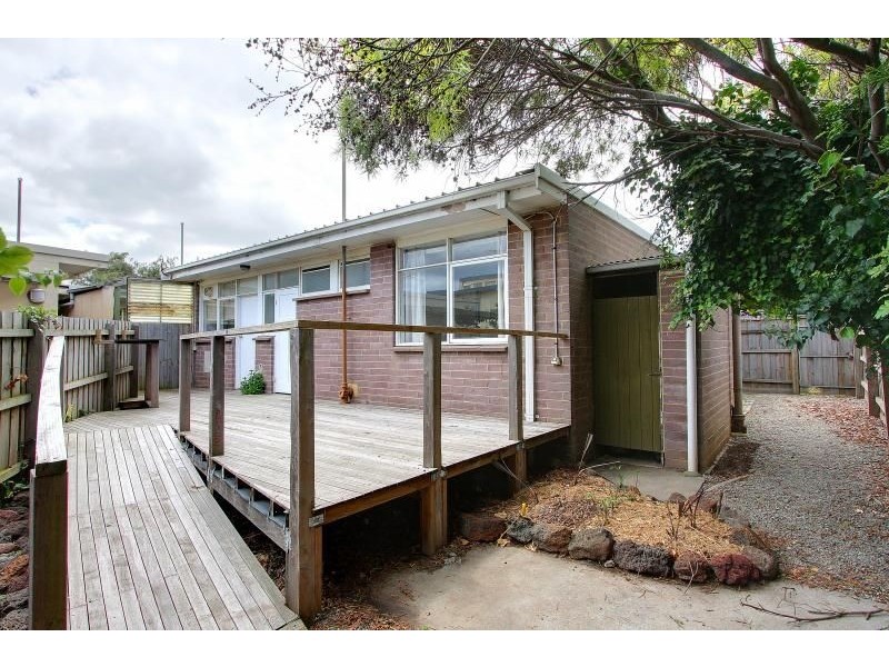 2/6 Tasma Lane, Mornington VIC 3931