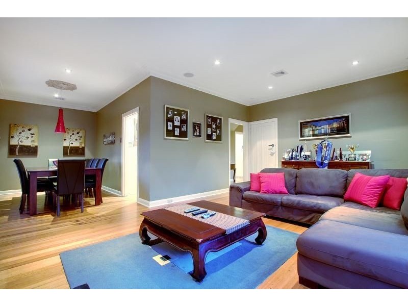 15 Alexander Avenue, Mornington VIC 3931