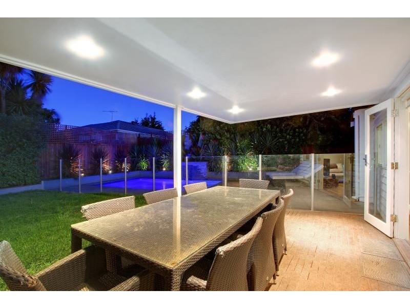 15 Alexander Avenue, Mornington VIC 3931