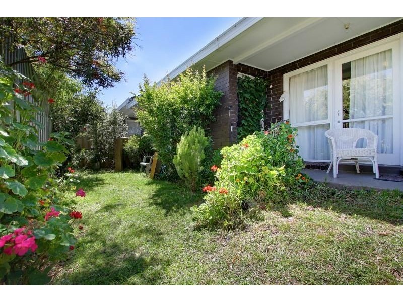 5/2 Beach Grove, Mornington VIC 3931