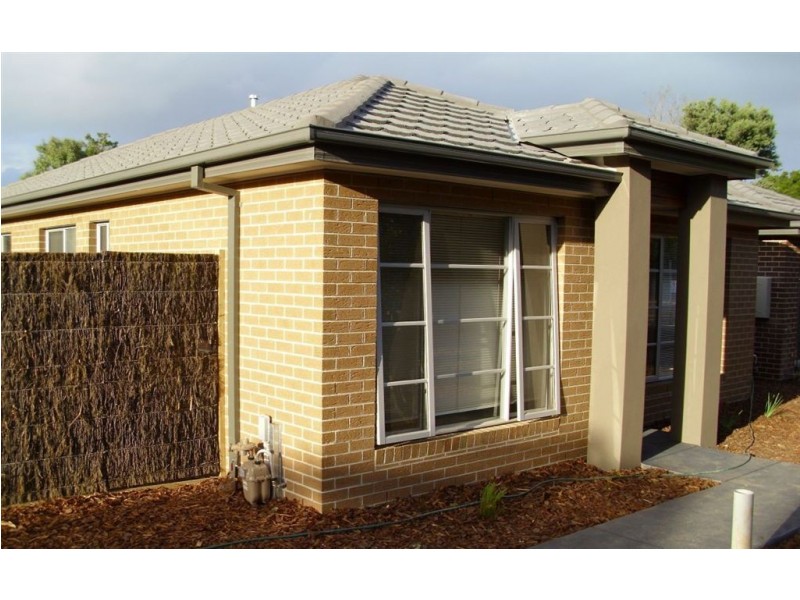 2/22a Green Island Ave, Mount Martha VIC 3934