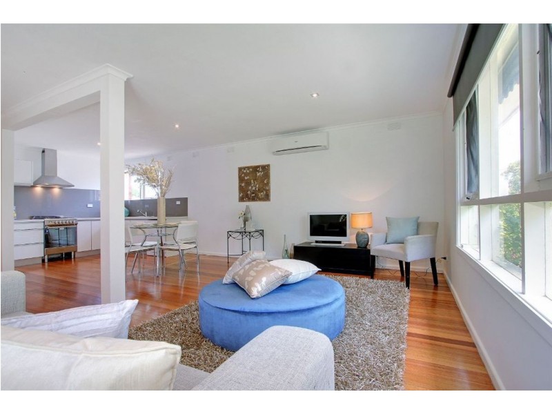 2/24 Bath Street, Mornington VIC 3931