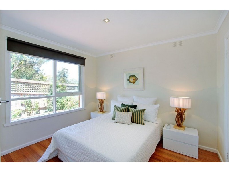 2/24 Bath Street, Mornington VIC 3931