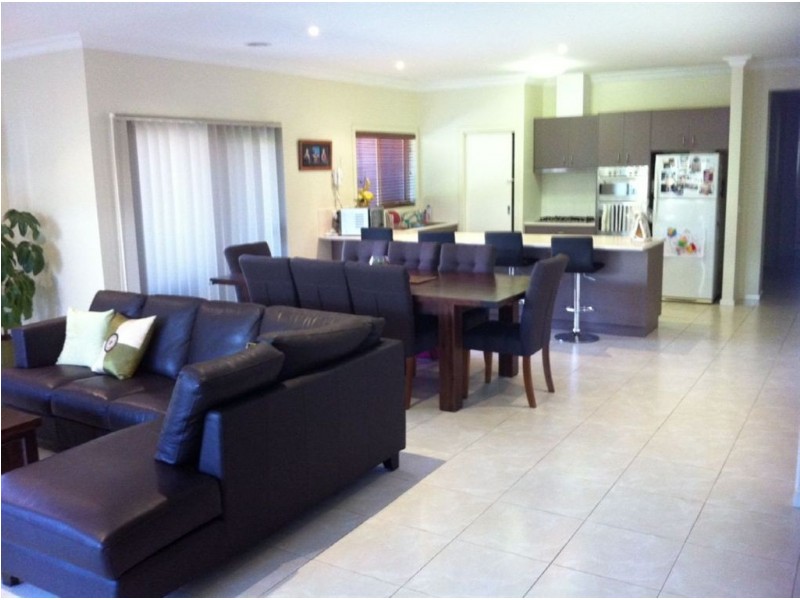 25 Lynn Close, Mornington VIC 3931