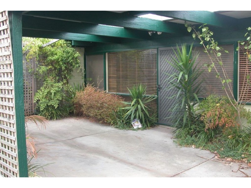 2/57 Nunns Road, Mornington VIC 3931