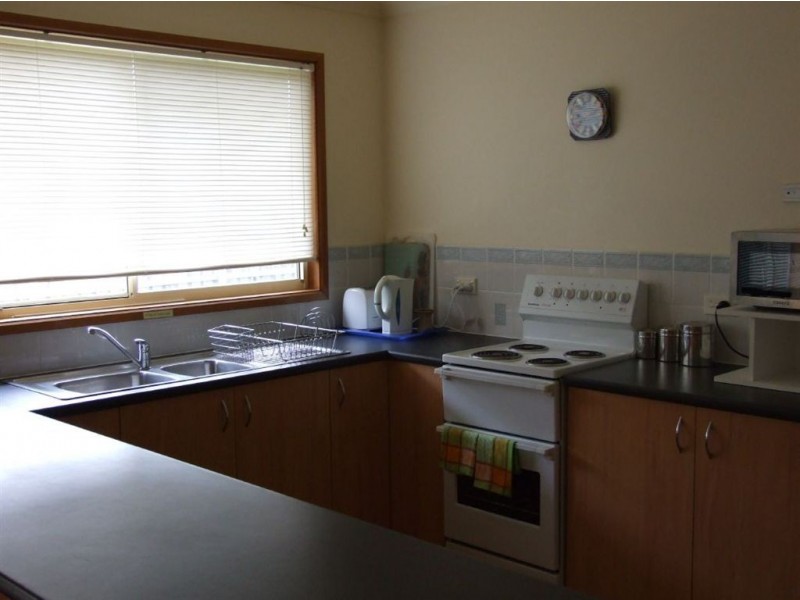 4 Buckley Street, Safety Beach VIC 3936