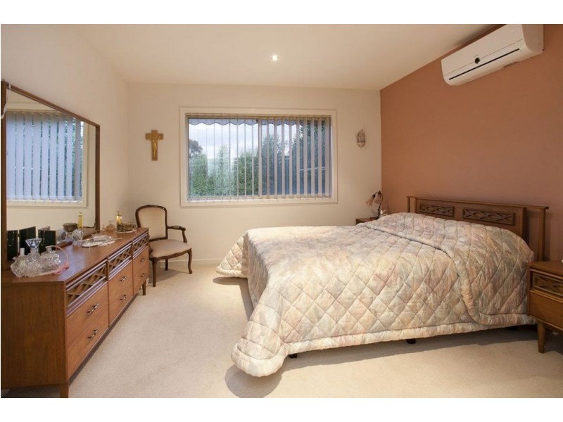 77b St Mitchells Circuit, Mornington VIC 3931