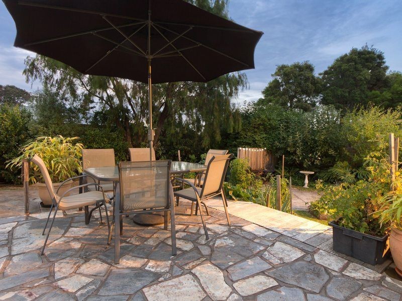 28 Carnoustie Grove, Mornington VIC 3931