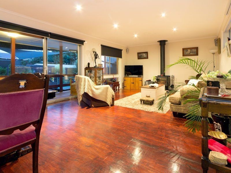 28 Carnoustie Grove, Mornington VIC 3931