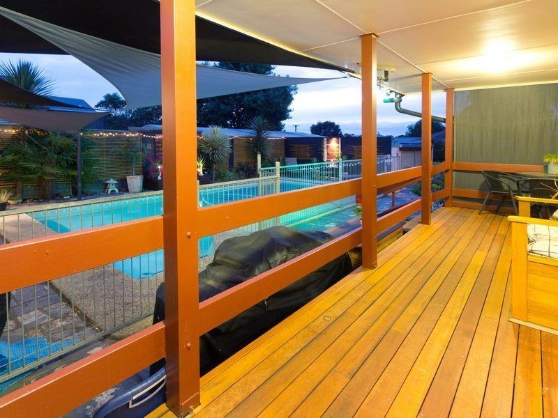 28 Carnoustie Grove, Mornington VIC 3931