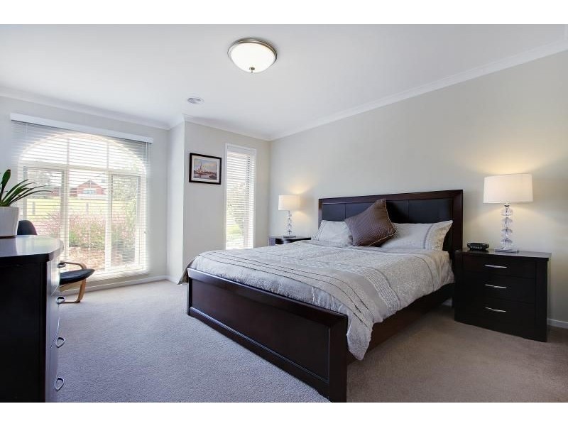 4 Creamery Place, Mount Martha VIC 3934