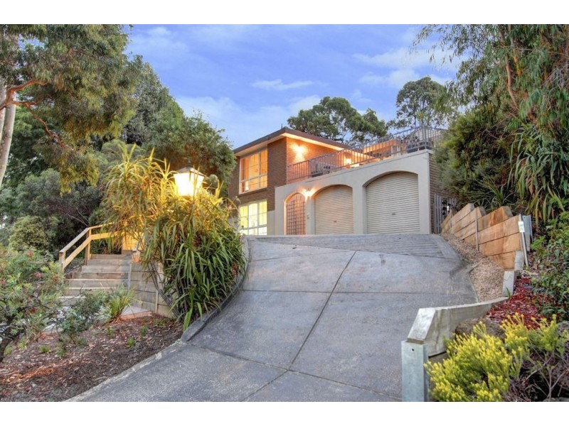 30 St Ives Grove, Mount Martha VIC 3934