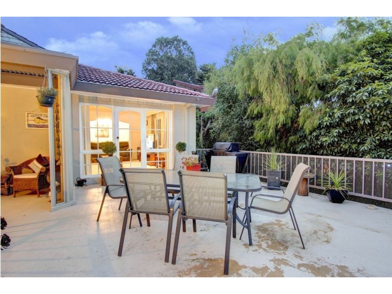 30 St Ives Grove, Mount Martha VIC 3934