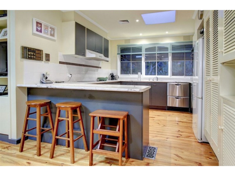 30 St Ives Grove, Mount Martha VIC 3934