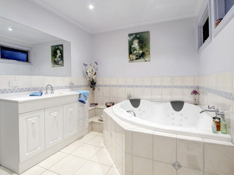 6 Orana Drive, Mount Martha VIC 3934