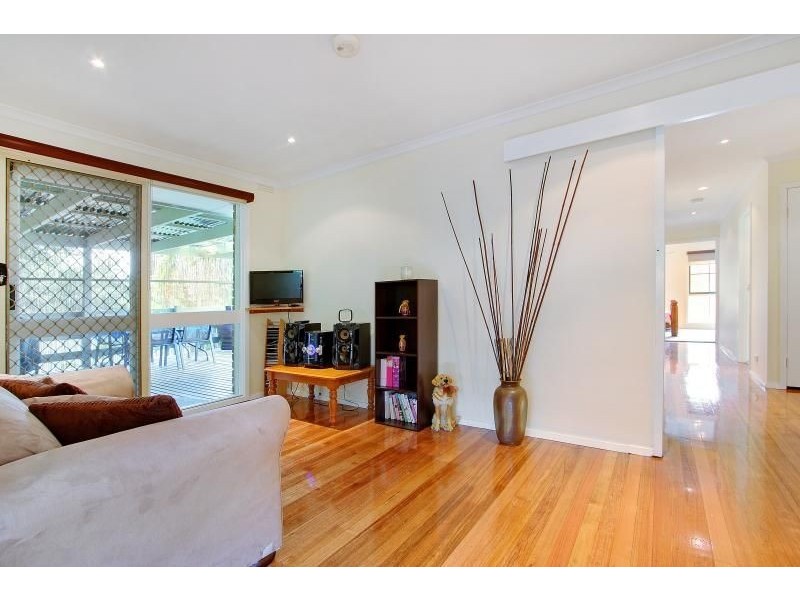 22 Pembroke Drive, Somerville VIC 3912