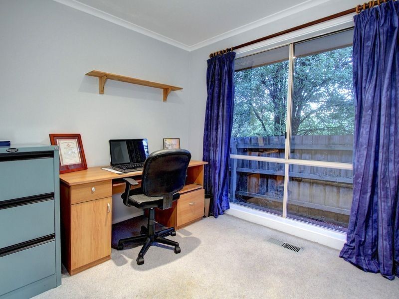 37 Parkside Crescent, Mornington VIC 3931