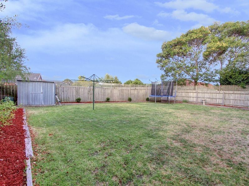 37 Parkside Crescent, Mornington VIC 3931