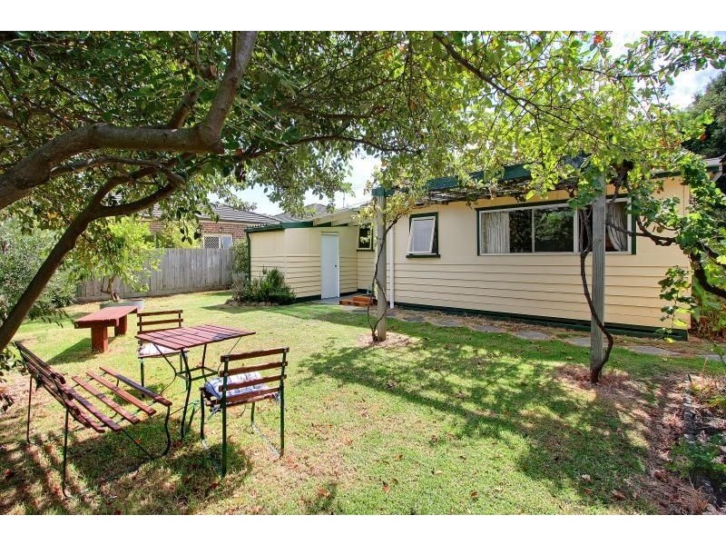 24 Haig Street, Mornington VIC 3931