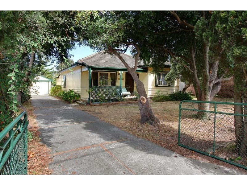 24 Haig Street, Mornington VIC 3931