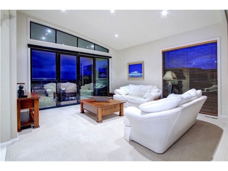 22 Rockleigh Drive, Mount Martha VIC 3934