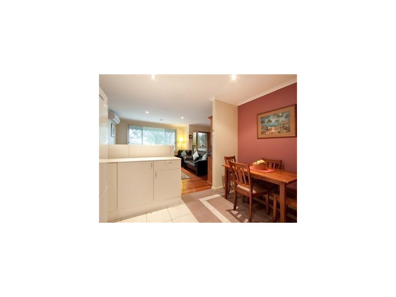 1/16 Nelson Street, Mornington VIC 3931