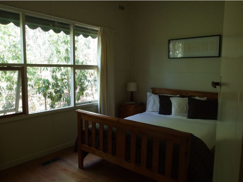 70 Kilburn Grove, Mount Martha VIC 3934