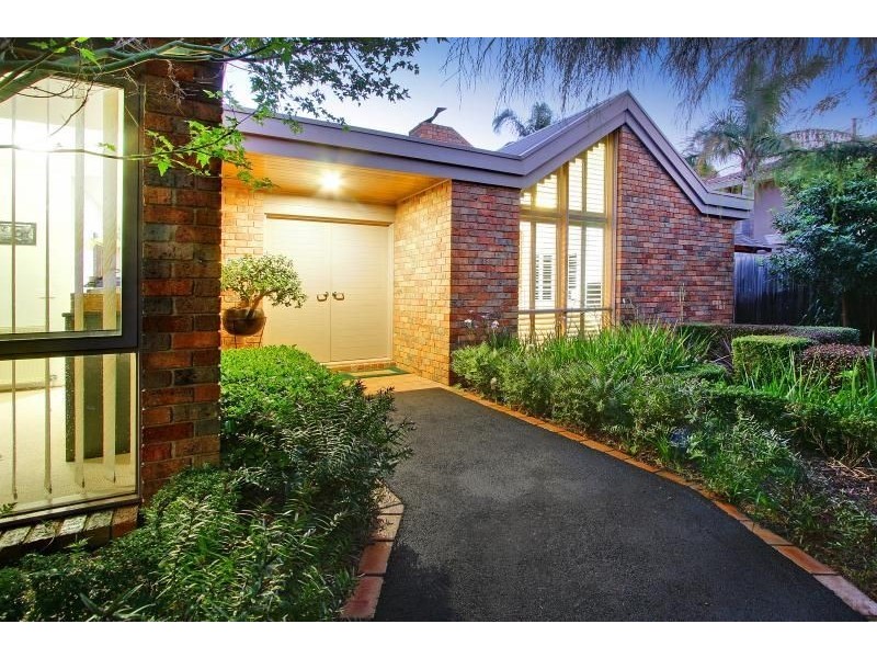 10 Rowsley Road, Mount Eliza VIC 3930