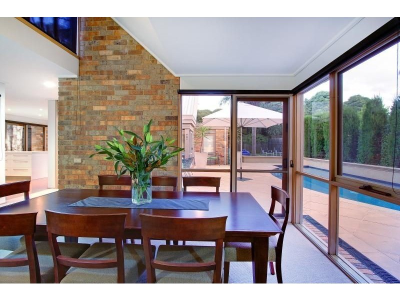 10 Rowsley Road, Mount Eliza VIC 3930