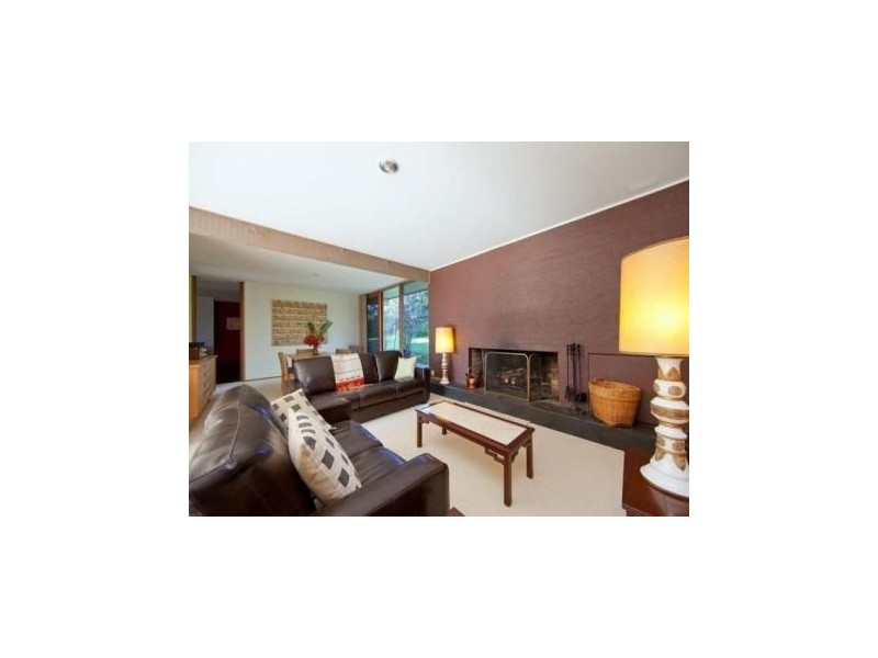 16-18 Leggatt Crescent, Mount Martha VIC 3934