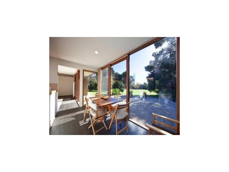 16-18 Leggatt Crescent, Mount Martha VIC 3934